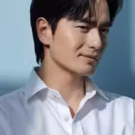 이진욱