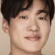 안재홍