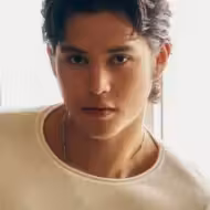 Kyle Echarri